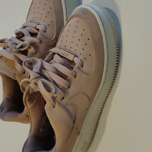 Nike Shoes - Nike Air Force 1 Sage